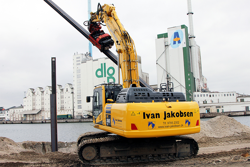 I samarbejde med Scantruck har Ivan Jakobsen A/S bygget hydraulikken om til deres eget udstyr.